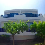 Agionissi אתר נופש 4*