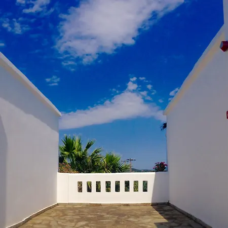 Θέρετρο Agionissi 4*