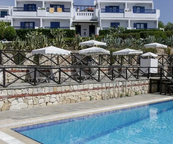 אתר נופש Agionissi אמוליאני