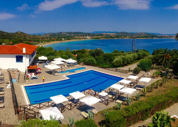 Agionissi 度假村 4*