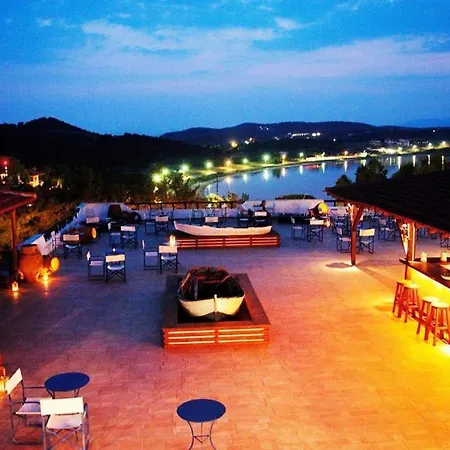 Agionissi Üdülőközpont 4*