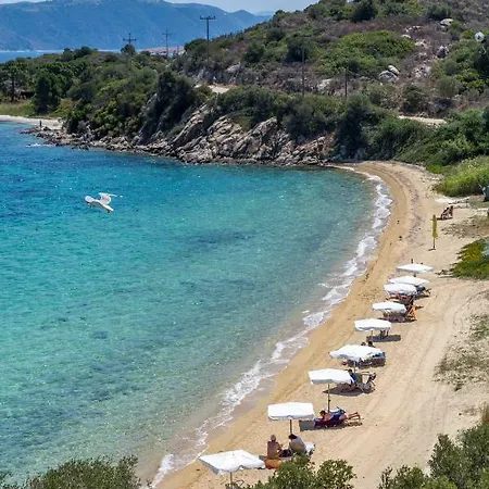 Üdülőközpont Agionissi Amulianí