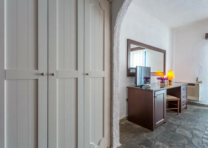 Agionissi Resort